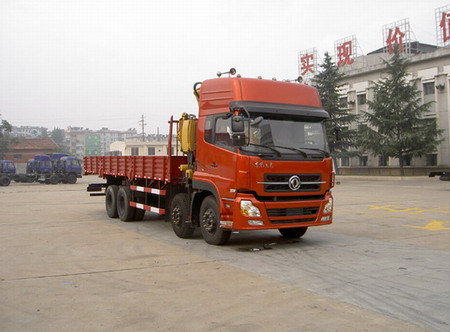 東風(fēng)前四后八隨車起重運輸車