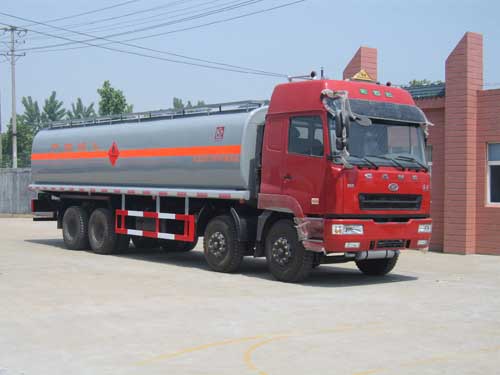 華菱之星前四后八化工液體運輸車